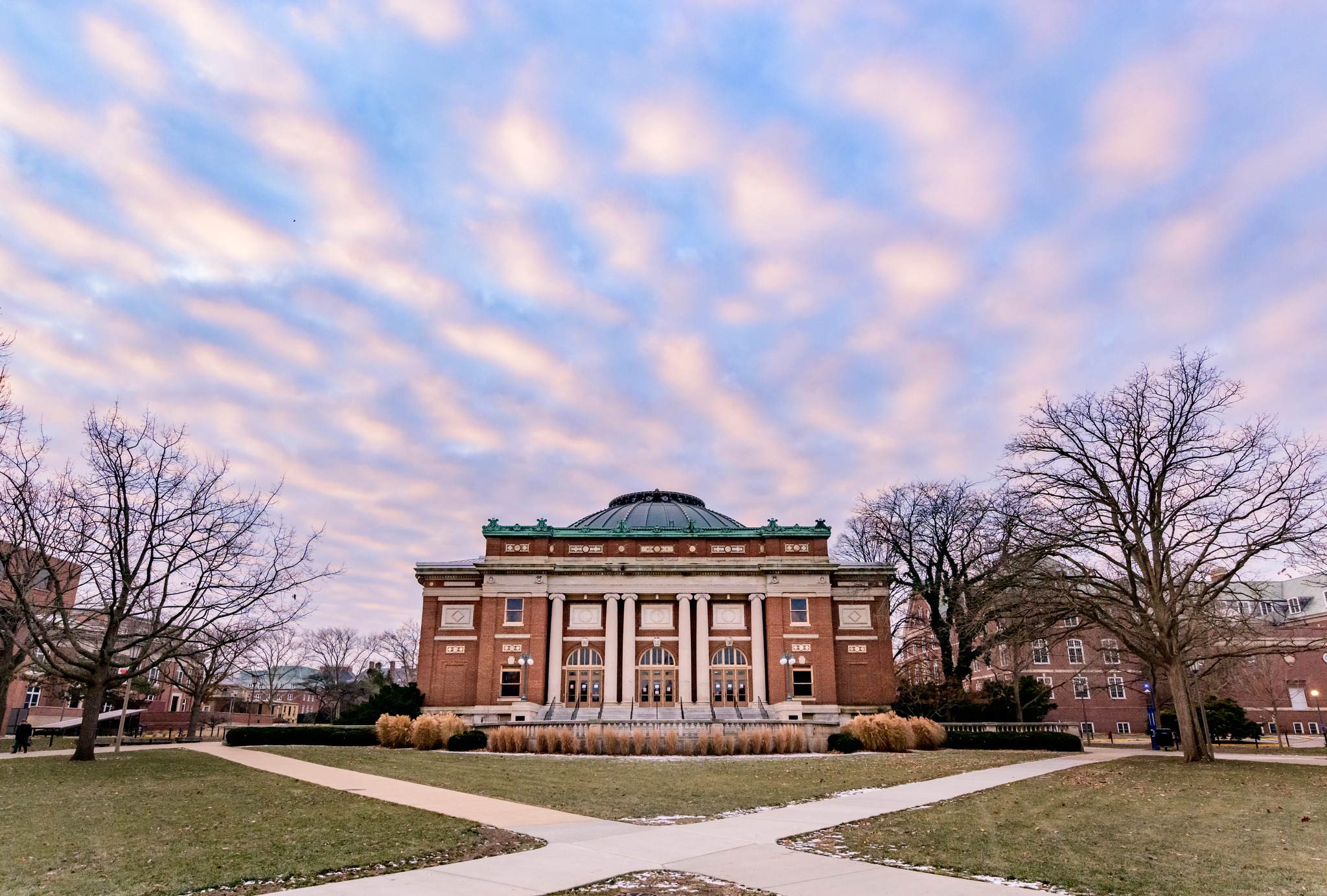 Photo of building on U of I campus