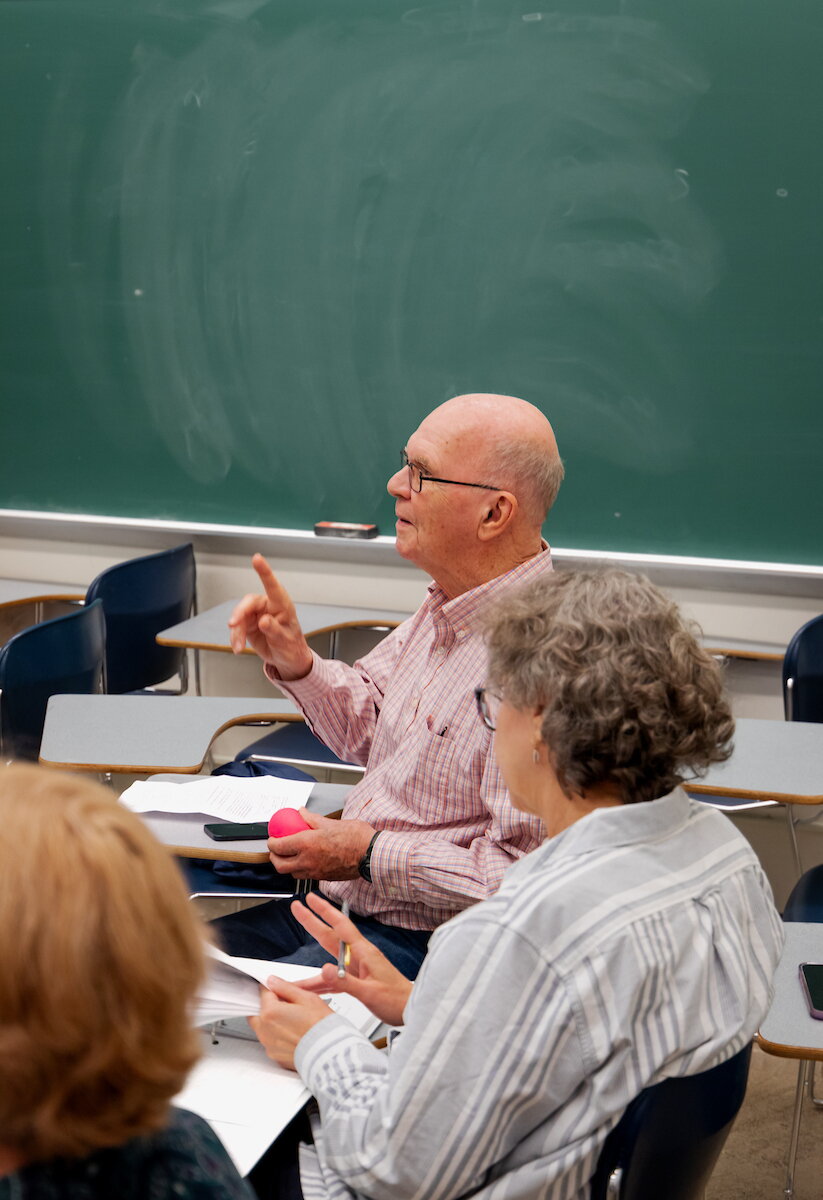 Two ILIP students in classroom